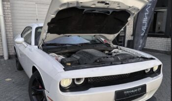 
										Dodge challenger R/T Scat-pack V8 full									